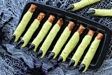 How to make creepy witch finger pretzel rods for a Halloween party